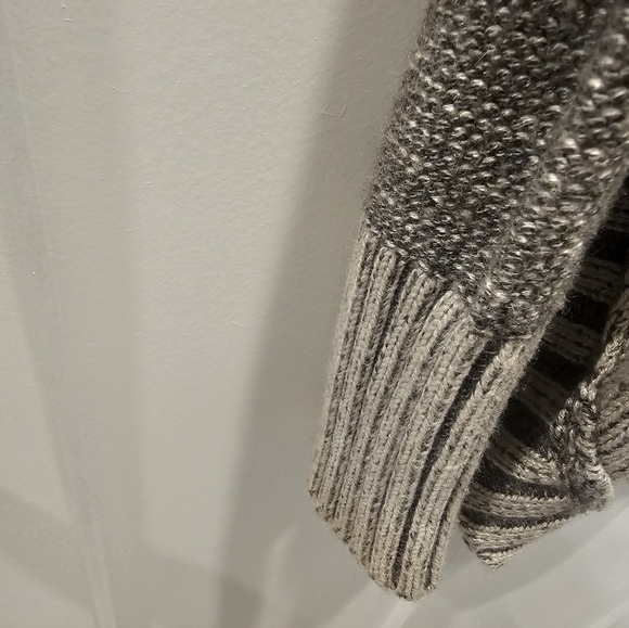 YOON Wool Cashmere Blend Cable Knit Turtleneck Sweater Brown Cream M/L - Picture 2 of 10